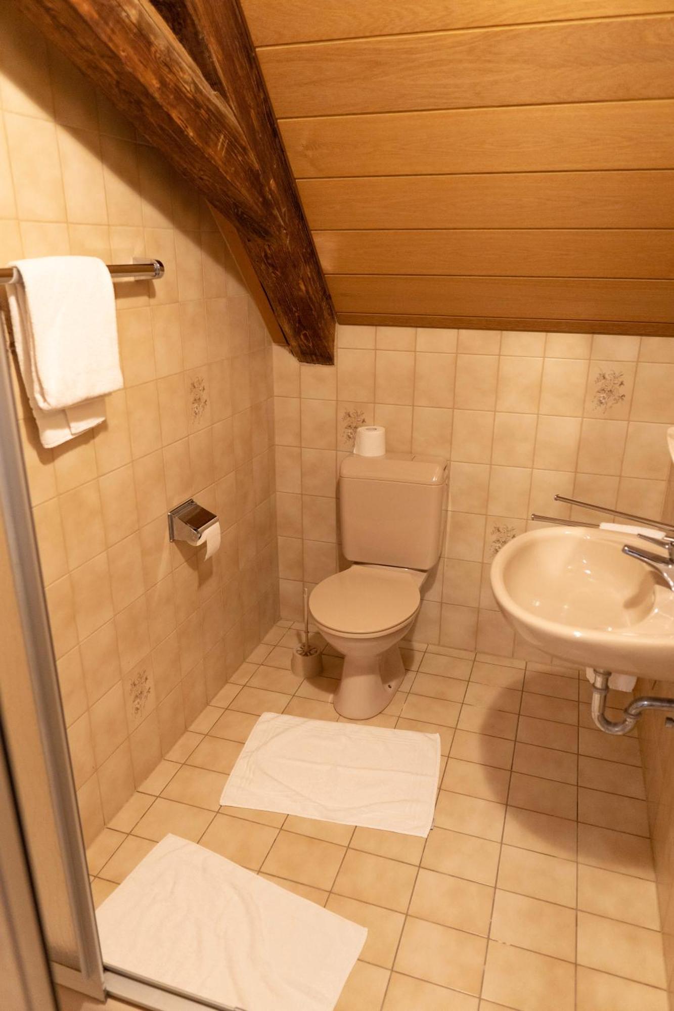 Landgasthof Hirschen Untermettingen Ühlingen-Birkendorf Kamer foto