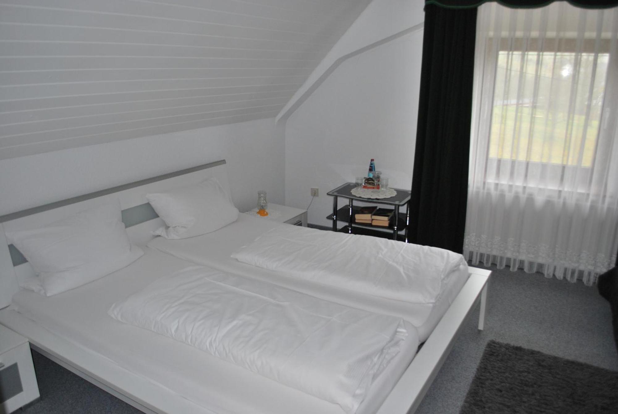 Landgasthof Hirschen Untermettingen Ühlingen-Birkendorf Kamer foto